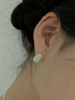 kidney bean earring(sand texture)