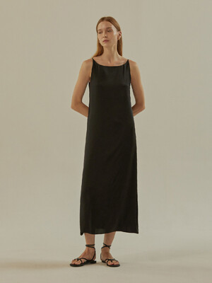 URTH SATIN ONE PIECE (3colors)