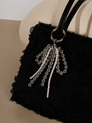 big ball ribbon keyring