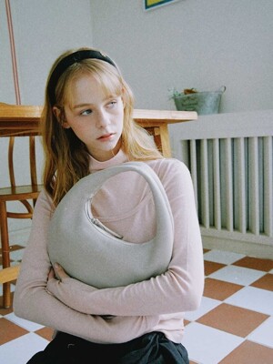 Round Shoulder Bag Shrunken Grey 라운드 숄더백 슈렁큰 그레이