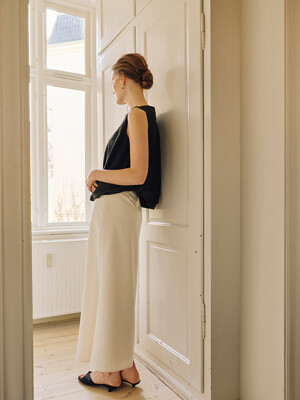 Eira Satin Skirt Pearl