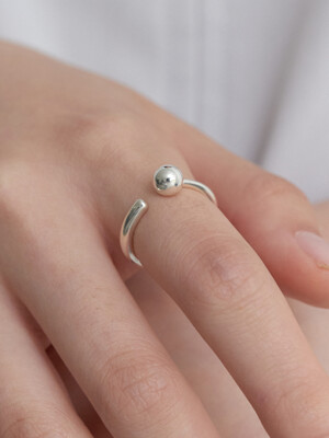 Luna ring