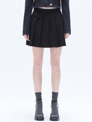 FLAP PLEATED MINI SKIRT_BLACK