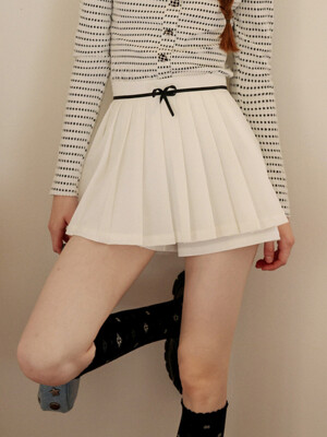 Cest_Simple string white pantskirt