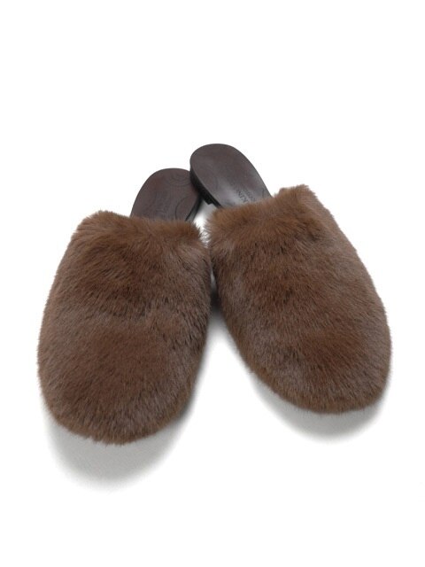 Urago hand-made fur slippers