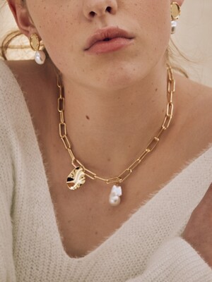 ‘Gold mood’ Collection 02, Necklace