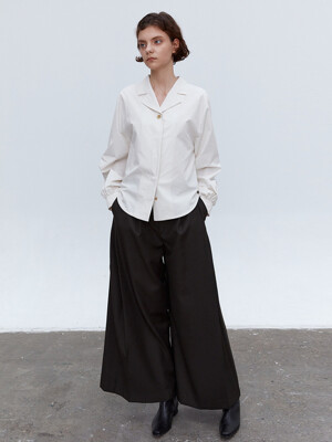TOF TUCK VOLUME COLLAR SHIRTS IVORY