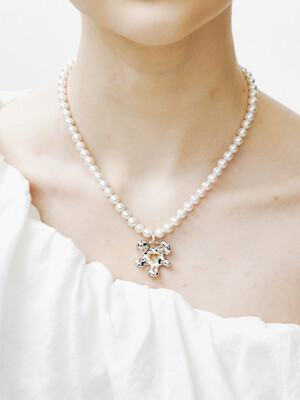 Bubble Heart  Pearl Necklace