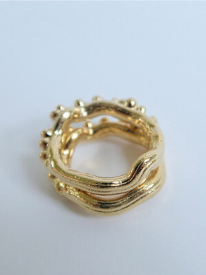 Spore ring (Gold)