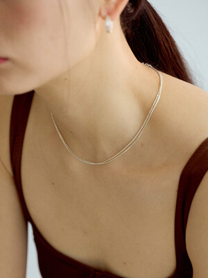 Double line necklace