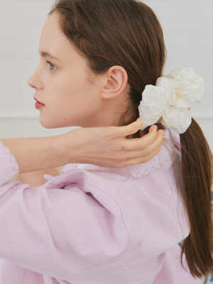 Lace Big Scrunchie - White