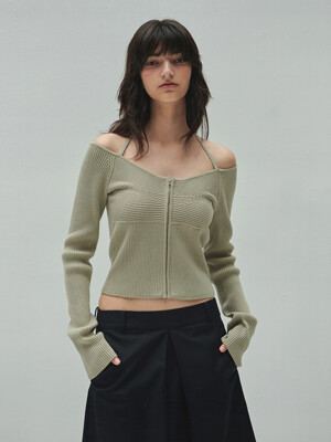 OFF SHOULDER ZIP UP KNIT (light khaki)