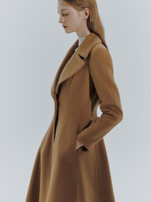 Akseli wool flare coat