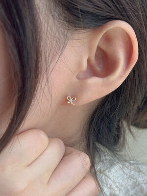 14k ribbon cubic piercing earrings
