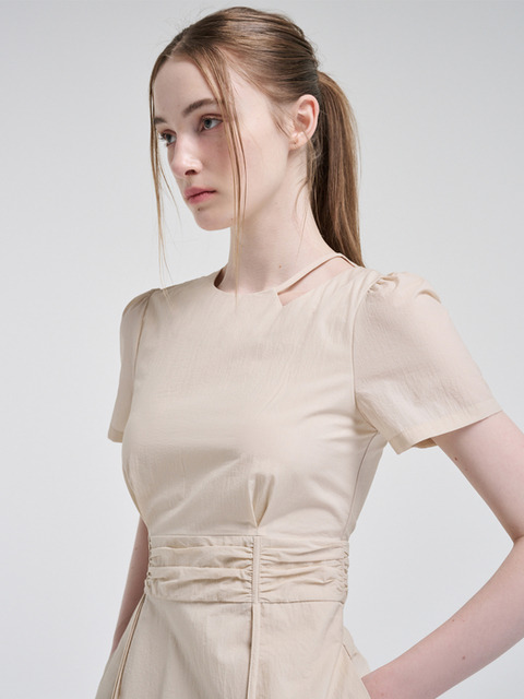 에트몽]Neck Cut-Out Shirring Dress, Sky Blue