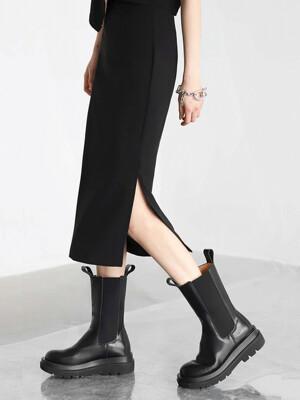 DEEP SLIT LONG SKIRT BLACK