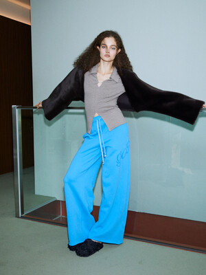 GOSSIP Wide Sweat Pants - Blue