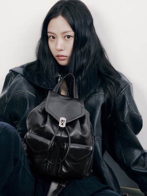 [고민시 PICK] Occam Doux Double pocket Backpack M (오캄 두 더블 포켓 백팩 미듐) Black