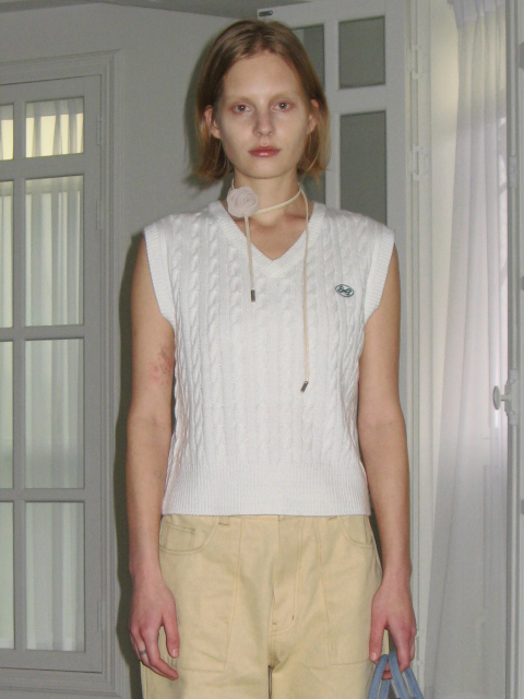 니트,니트 - 시눈 (SINOON) - FISHER SLIT CABLE KNIT VEST (WHITE)