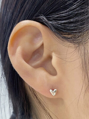 Mini Heart Earring