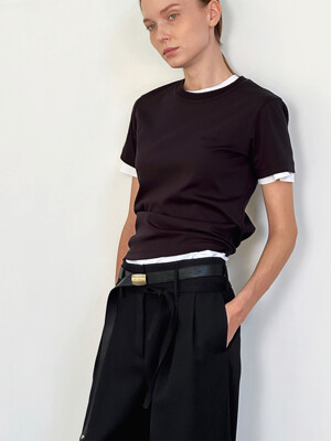 HAILEY BLACK TWO TUCKED TAPERED PANTS