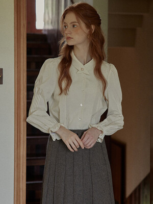 PM_Apricot pleated puff sleeve shirt