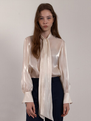 GLOSSY TIE BLOUSE_IVORY