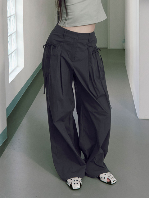 パンツ [BAU by Bride And You] ABIGAIL Semi wide straight trousers 비에이유 바이 브라이드앤유]ABIGAIL Semi wide straight