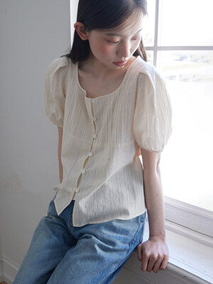 [6차] Tuck detail puff blouse_BEIGE