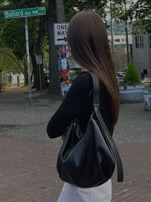 2차 리오더_Ballard Hobo Bag 발라드 호보백 (Black)
