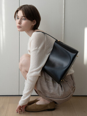 POYNA BAG / black
