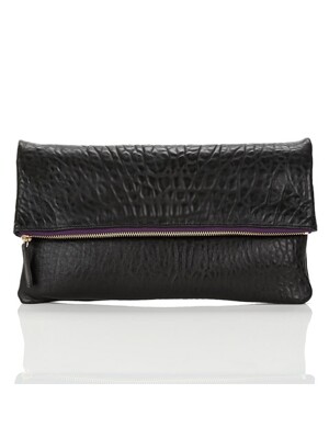 BLACK EMBO CLUTCH