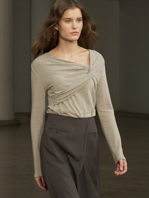 comos 916 neck twisted draping T-shirt (khaki beige)