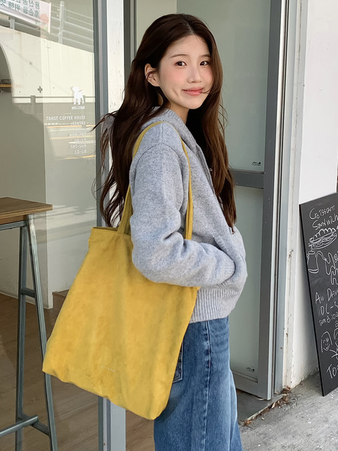 시야쥬 SIAC3146 Lento Suede Bag_Mustard