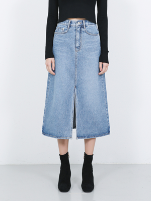 W79 LONG DENIM SKIRT_MEDIUM BLUE