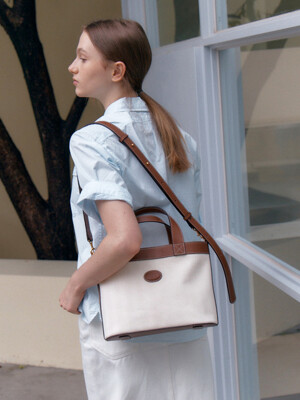 [단독]Classic Canvas Cross Bag_ivory brown