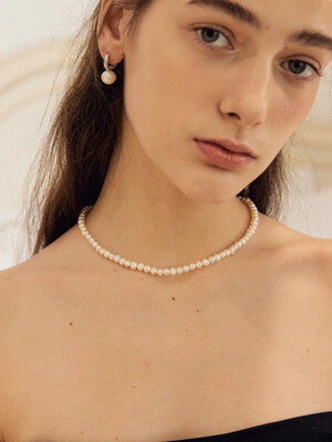 Vibe Fresh Water Pearl Necklace