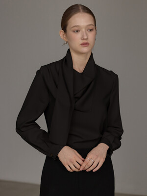 Drape Neck Blouse_Black