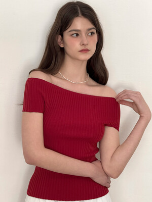 See off Red knit