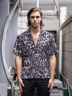 LIMITED S/S SHIRTS_GREY LEOPARD