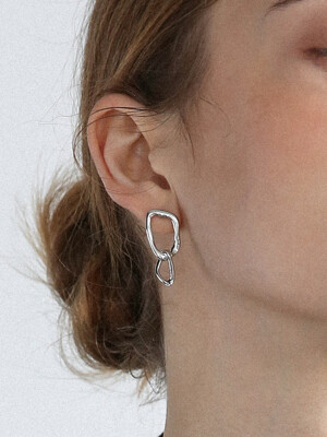 bone chain drop earring E033