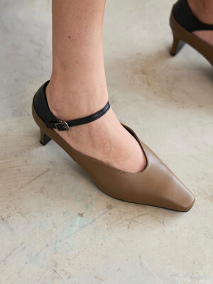 Sinner_Simple Wave Pumps_22PM51_Moca
