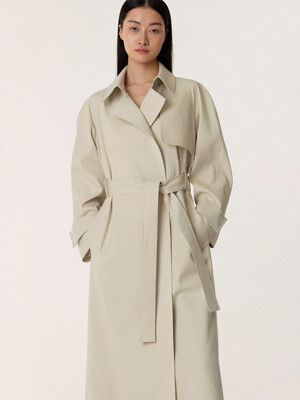 SS23 Flap Trench Coat Egg-Shell