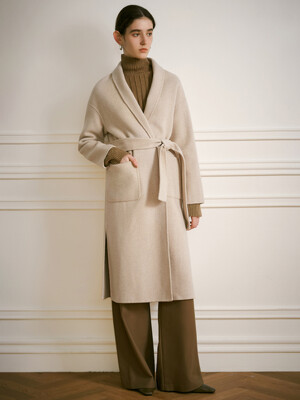 YY_Ivory woolen long coat