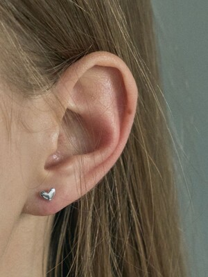 MINIMAL HEART EARING #0000
