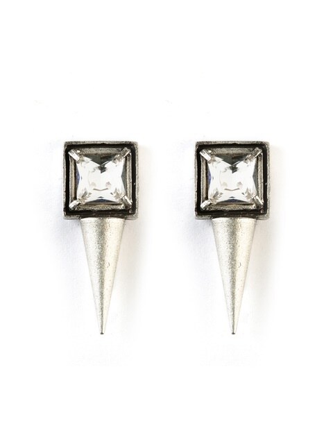 SQUARED EARRINGS WITH SINGLE SPIKE