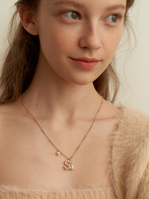Pearl Initial Point Necklace_NZ1134