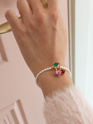 Cherry Snowball Pearl Bracelet