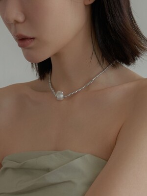 Baroque Grey Pearl Necklace