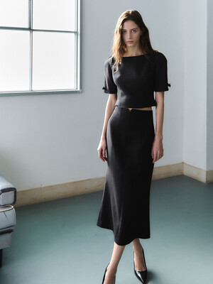 Portrait Suiting Midi Skirt_Black